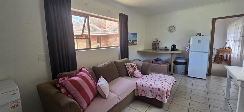 4 Bedroom Property for Sale in Glentana Western Cape